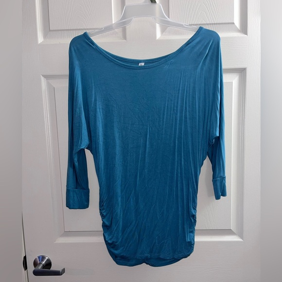 Women's Solid T Luxe Rayon Boat Neck Dolman 3/4 Sleeve With Side Ruched Top - Picture 3 of 7